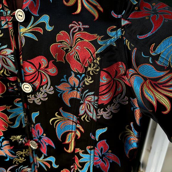 Chico's Sz M Embroidered Silk Blazer w Asian Inspired Styling and Floral Pattern - Picture 2 of 5